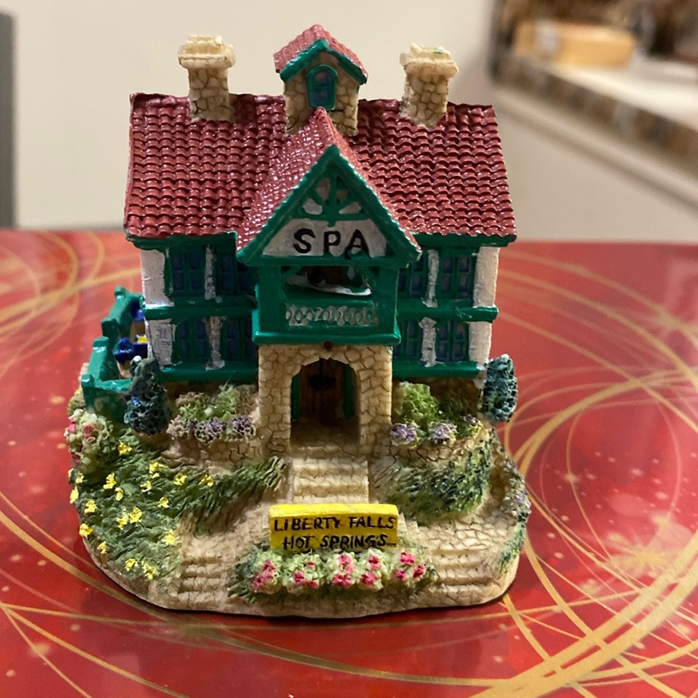 Liberty Falls Hot Springs & Spa vintage miniature house